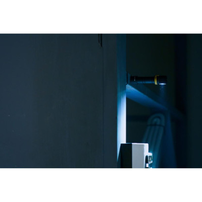 Фара Armytek Elf C2 v2 Warm Light