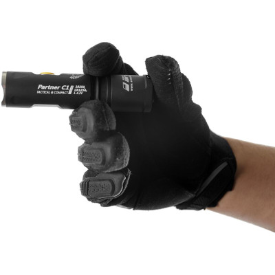 Linterna Armytek Partner C1 Pro, luz cálida