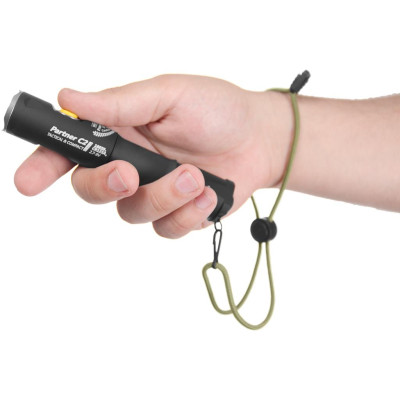 Armytek Partner C2 Pro Taschenlampe, warmes Licht