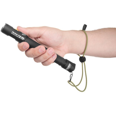 Linterna Armytek Partner C4 Pro Cálida