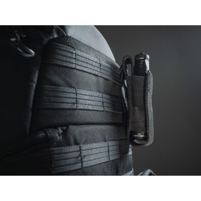 Taktische Taschenlampe Armytek Dobermann Pro Magnet Kaltlicht