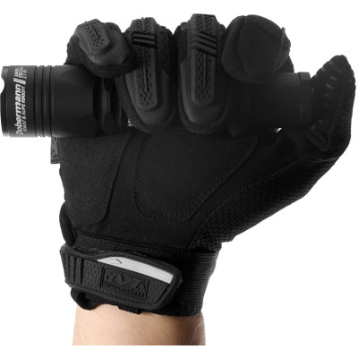 Linterna táctica Armytek Dobermann Pro luz cálida