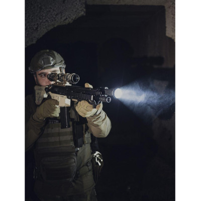 Taktická baterka Armytek Predator Pro Magnet Cold Light